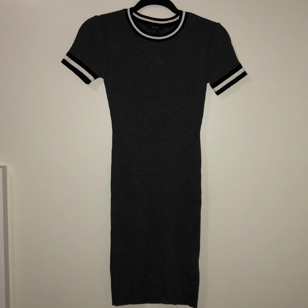 Gray midi knitted dress